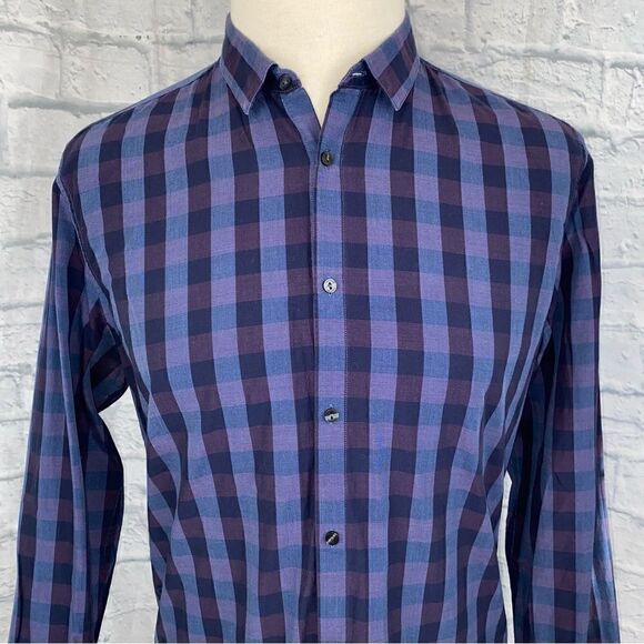 Calvin Klein bodyfit button down dress shirt sz lg - Picture 3 of 10